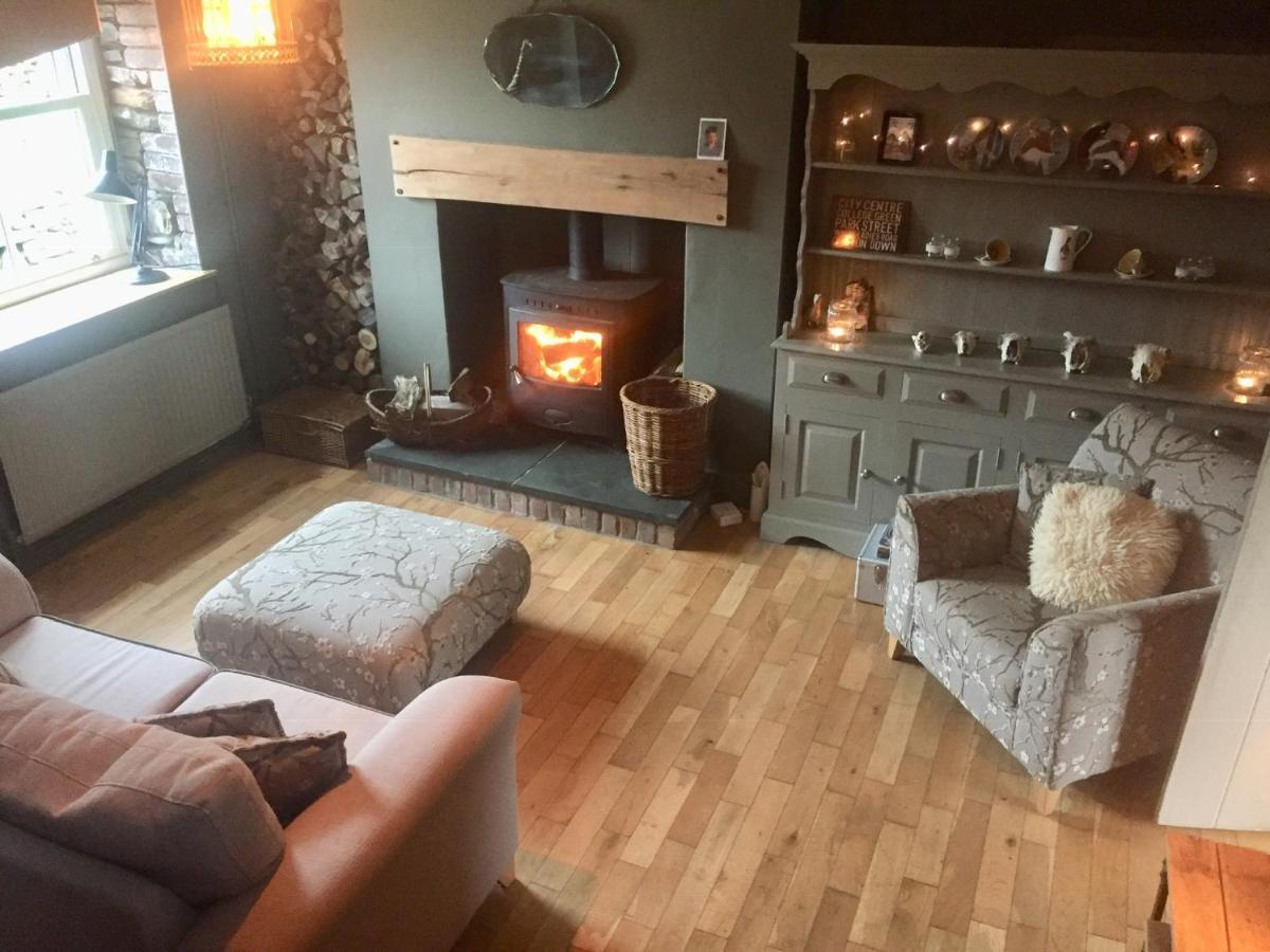 Efail Y Garn Bed & Breakfast Swansea Ngoại thất bức ảnh